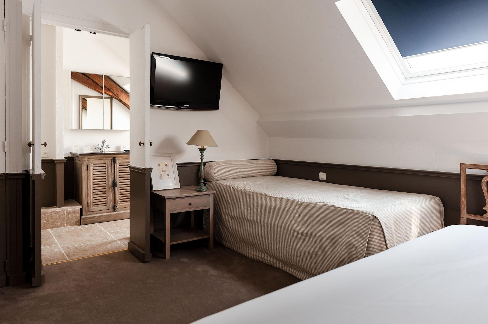 Chateau De Courban And Spa Nuxe Bagian luar foto