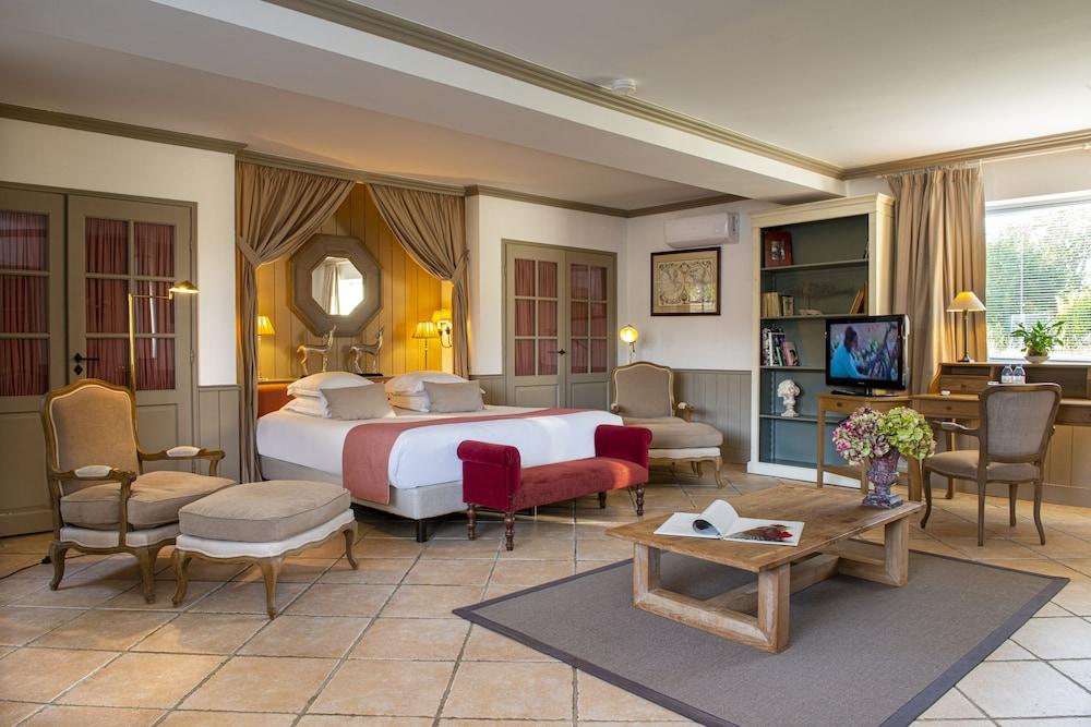 Chateau De Courban And Spa Nuxe Bagian luar foto