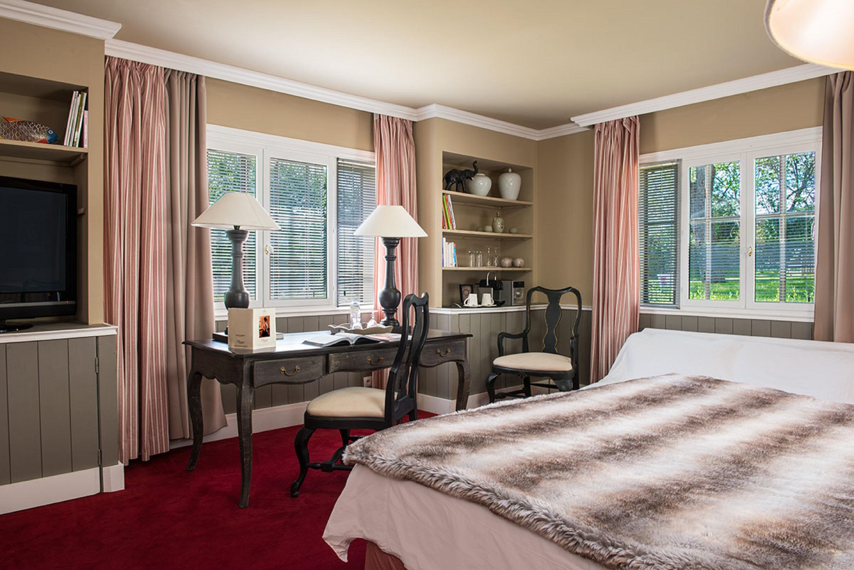 Chateau De Courban And Spa Nuxe Bagian luar foto