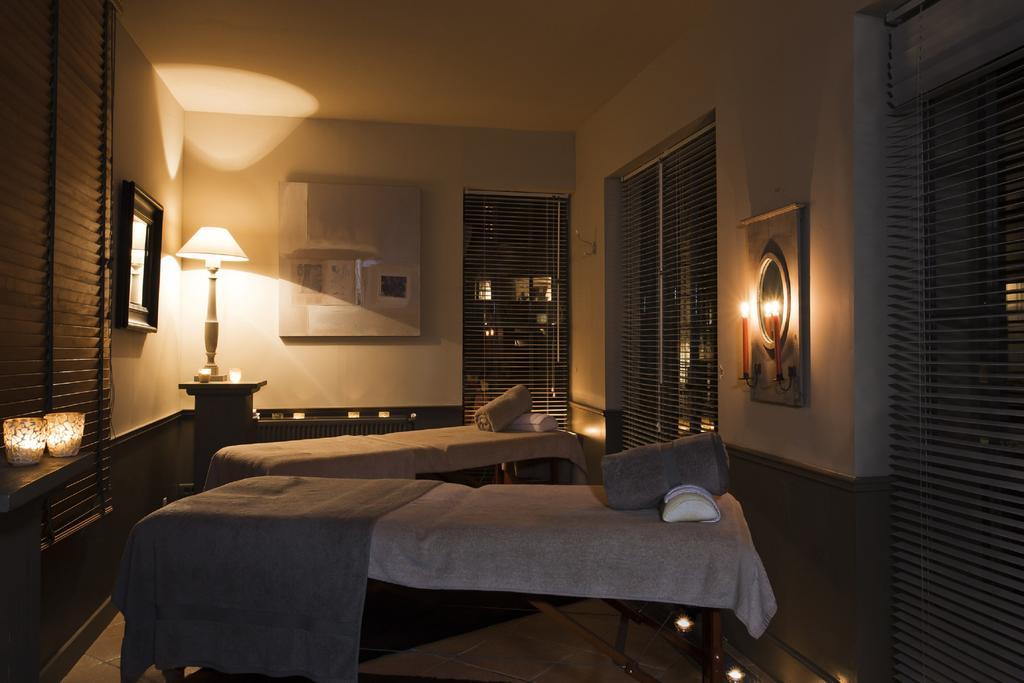 Chateau De Courban And Spa Nuxe Bagian luar foto