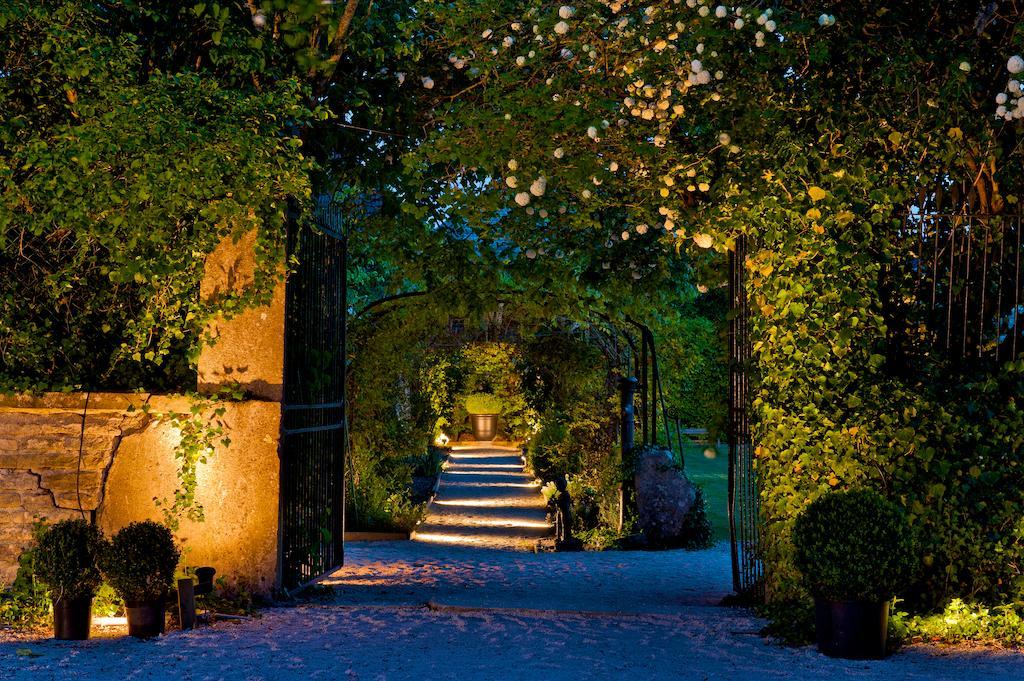 Chateau De Courban And Spa Nuxe Bagian luar foto